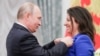 Президент России Владимир Путин и главный редактор агентства «Россия сегодня» и телеканала «Russia Today» Маргарита Симоньян (иллюстративное фото)