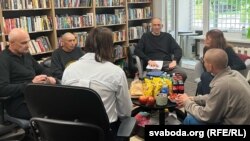 Беларускія палітвязьні ў Вільні пасьля вызваленьня