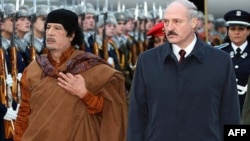 Падчас візыту Кадафі ў Менск у 2008
