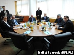 Lideri vladajuće šestorke na jednom od sastanaka, novembar 2011.