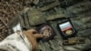 Шевроны и нашивки российских военных после боев в Киевской области, откуда они были выбиты Вооруженными Силами Украины. Село Мощун Бучанского района Киевской области, 8 апреля 2022 года.