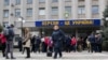 «Мы не сможем выполнять обязанности под дулами автоматов». Мэр Херсона обратился к Зеленскому 