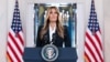 Первая леди США Мелания Трамп рассказывает о своем общении с президентом России Владимиром Путиным относительно судьбы украинских детей. Вашингтон, Белый дом , 10 октября 2025 года