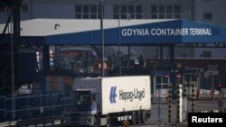 Контейнерный терминал в порту Гдыни, апрель 2025 года
